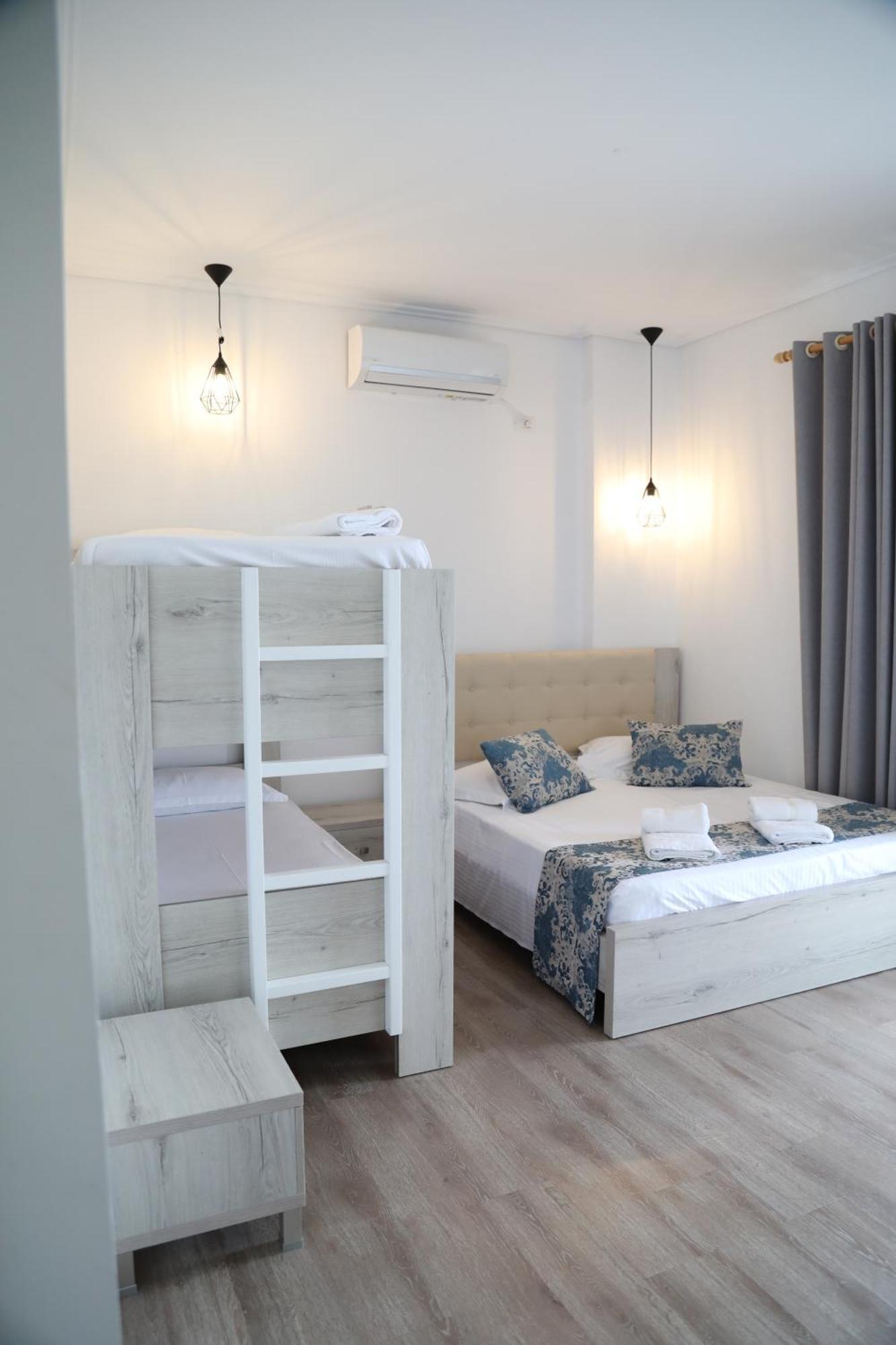 Relax Mea Hotel Sarande Exterior photo